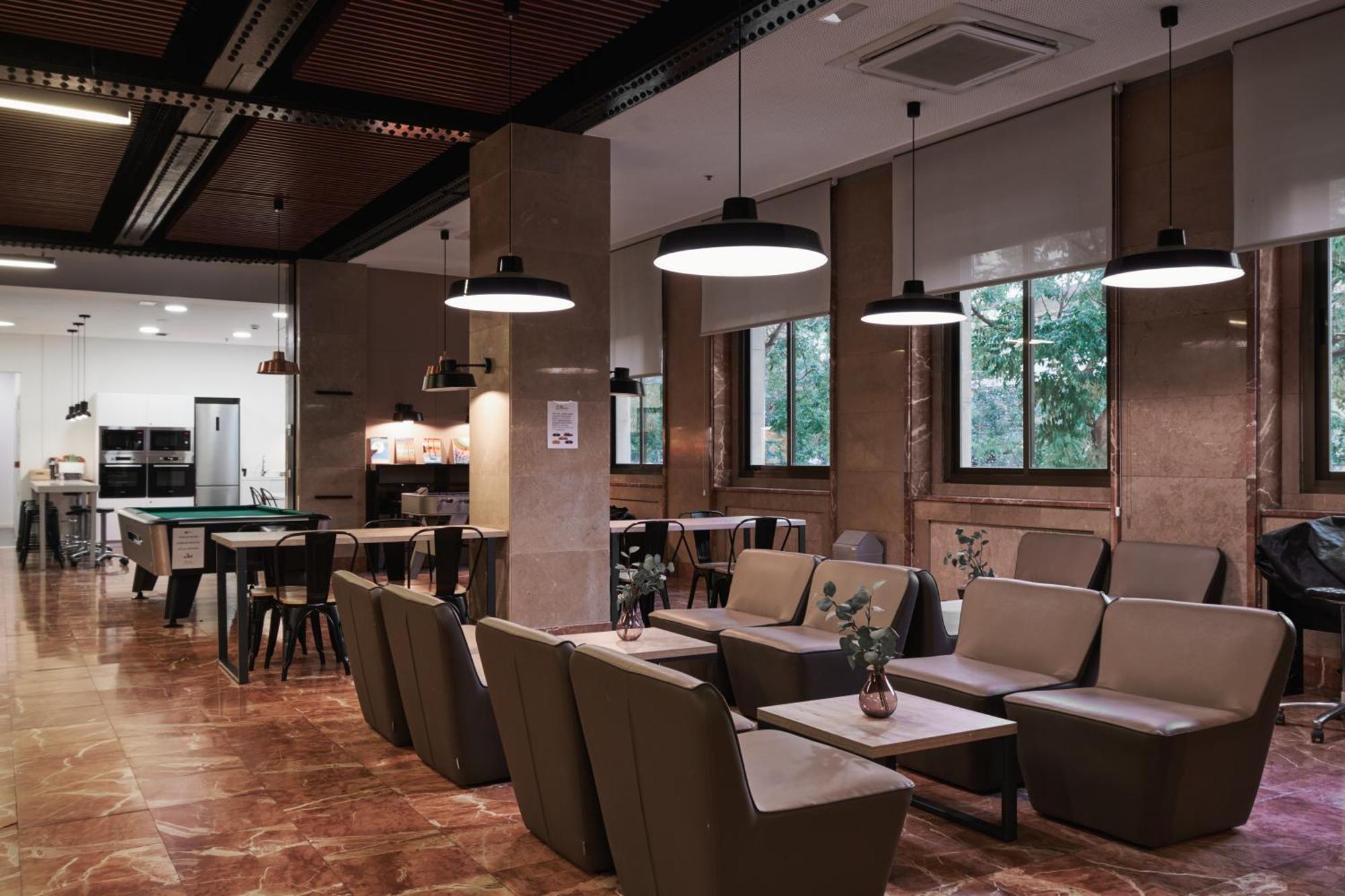 Residencia Universitaria Resa Barcelona Diagonal Екстер'єр фото