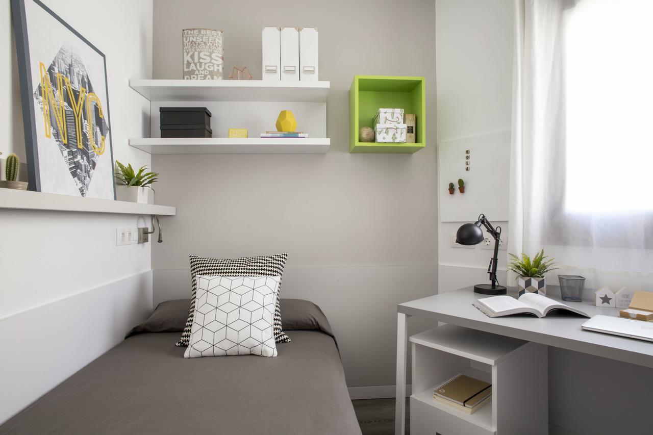 Residencia Universitaria Resa Barcelona Diagonal Екстер'єр фото