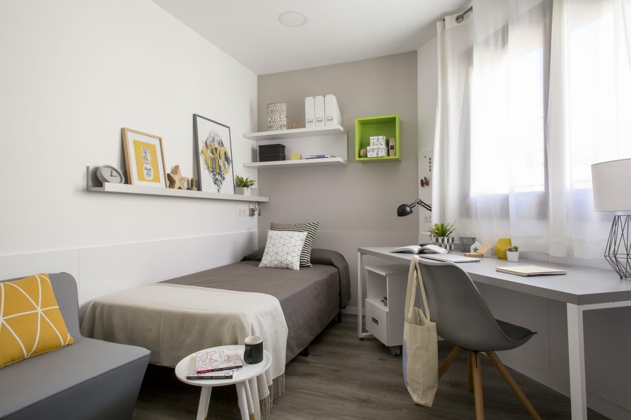 Residencia Universitaria Resa Barcelona Diagonal Екстер'єр фото