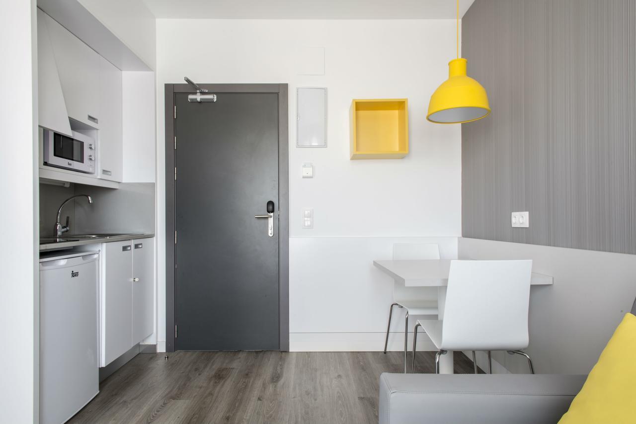 Residencia Universitaria Resa Barcelona Diagonal Екстер'єр фото