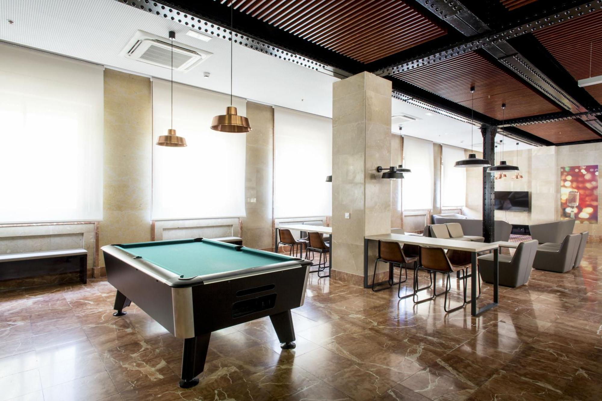 Residencia Universitaria Resa Barcelona Diagonal Екстер'єр фото